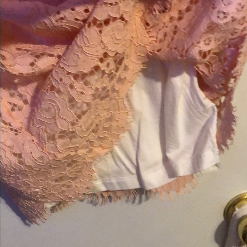 Beautiful dress - Picture 4 of 7
